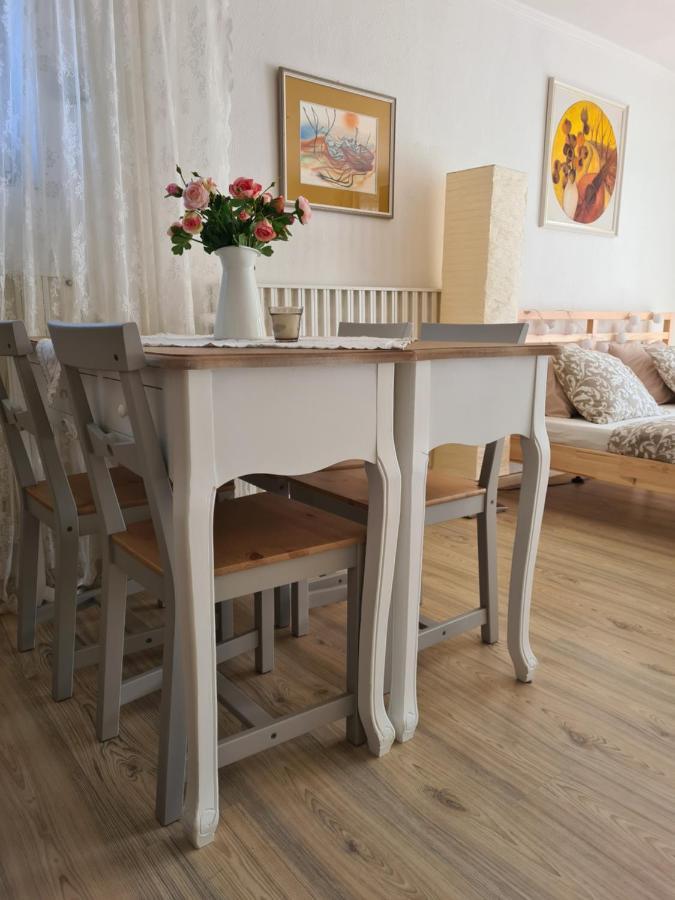Appartement Apartman Prace Extérieur photo